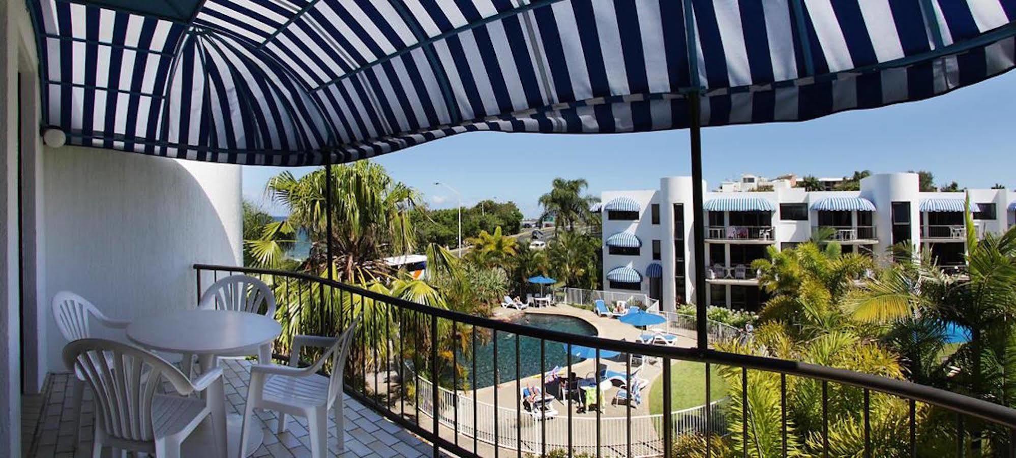 Headland Tropicana Resort Alexandra Headland Bagian luar foto